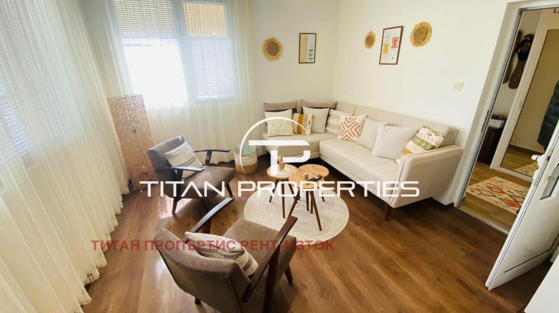 Продава КЪЩА, гр. Бургас, Сарафово, снимка 2 - Къщи - 52704273