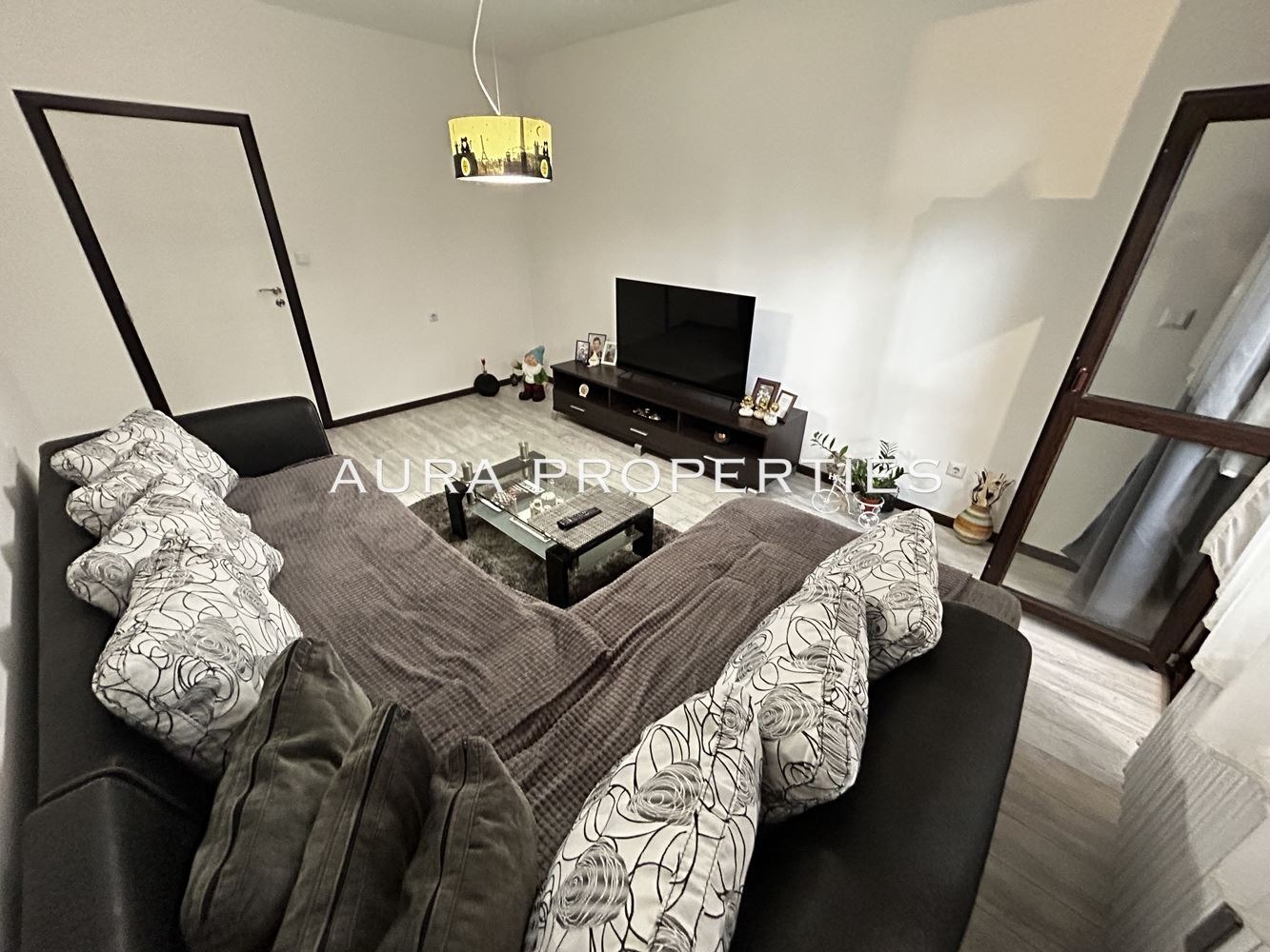 Продава 3-СТАЕН, гр. Разград, Бели Лом, снимка 2 - Апартаменти - 56373207