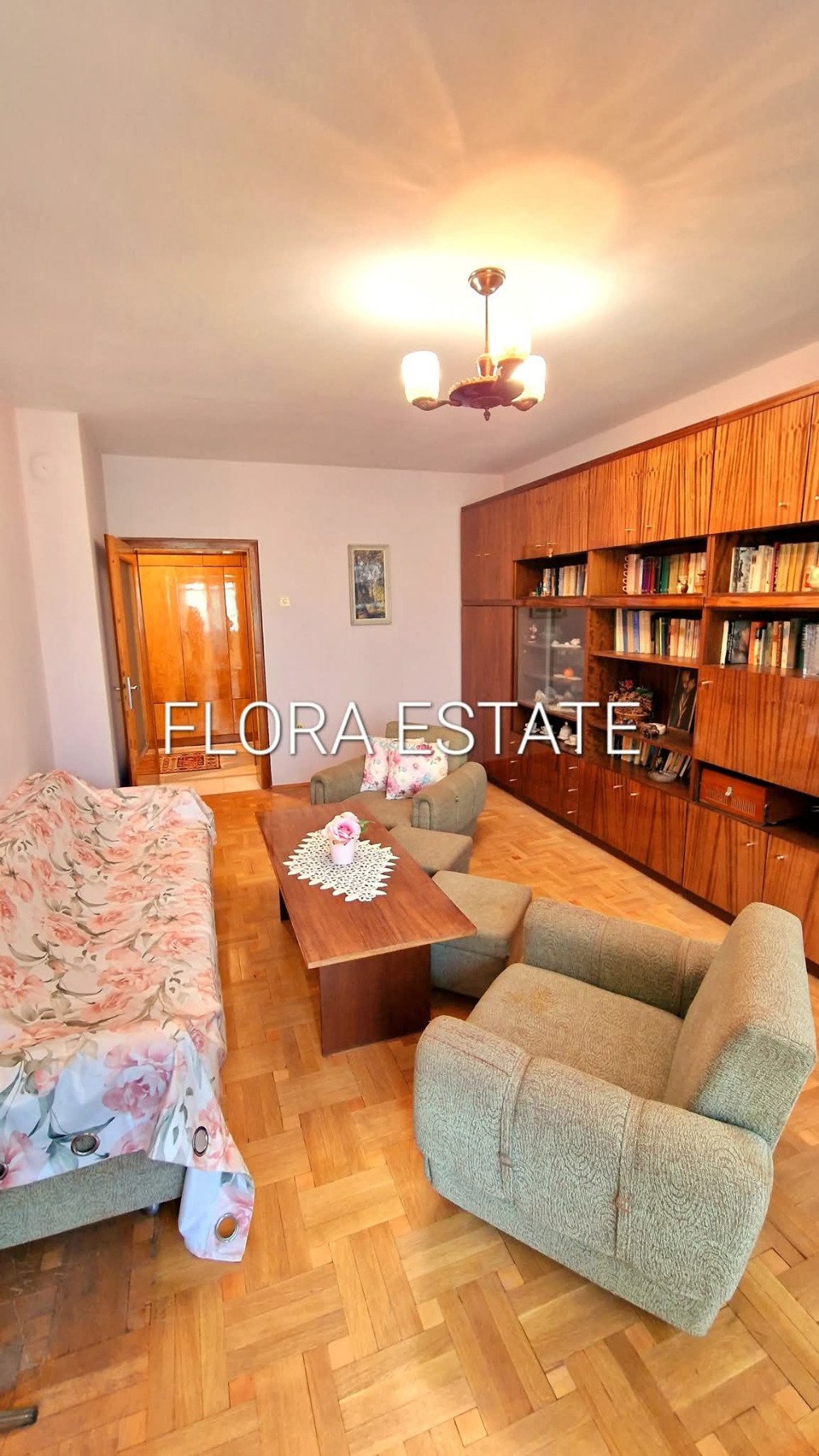 Продава МНОГОСТАЕН, гр. Добрич, Център, снимка 4 - Апартаменти - 54782775