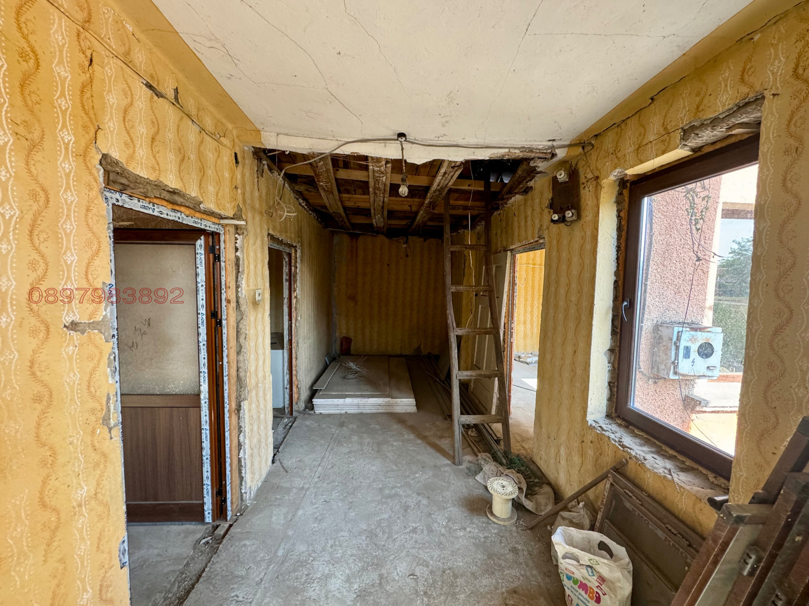 Продава КЪЩА, с. Гложене, област Враца, снимка 6 - Къщи - 55935677