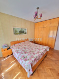 Продава МНОГОСТАЕН, гр. Добрич, Център, снимка 9