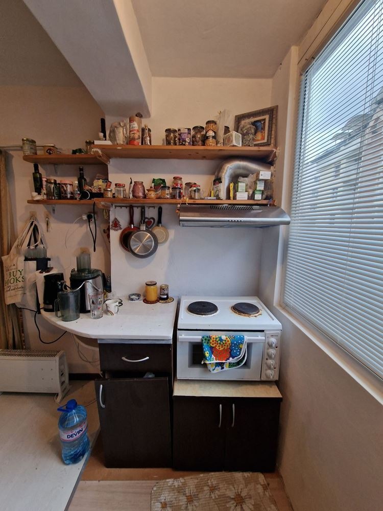 Продава 1-СТАЕН, гр. София, Изток, снимка 8 - Апартаменти - 54146445