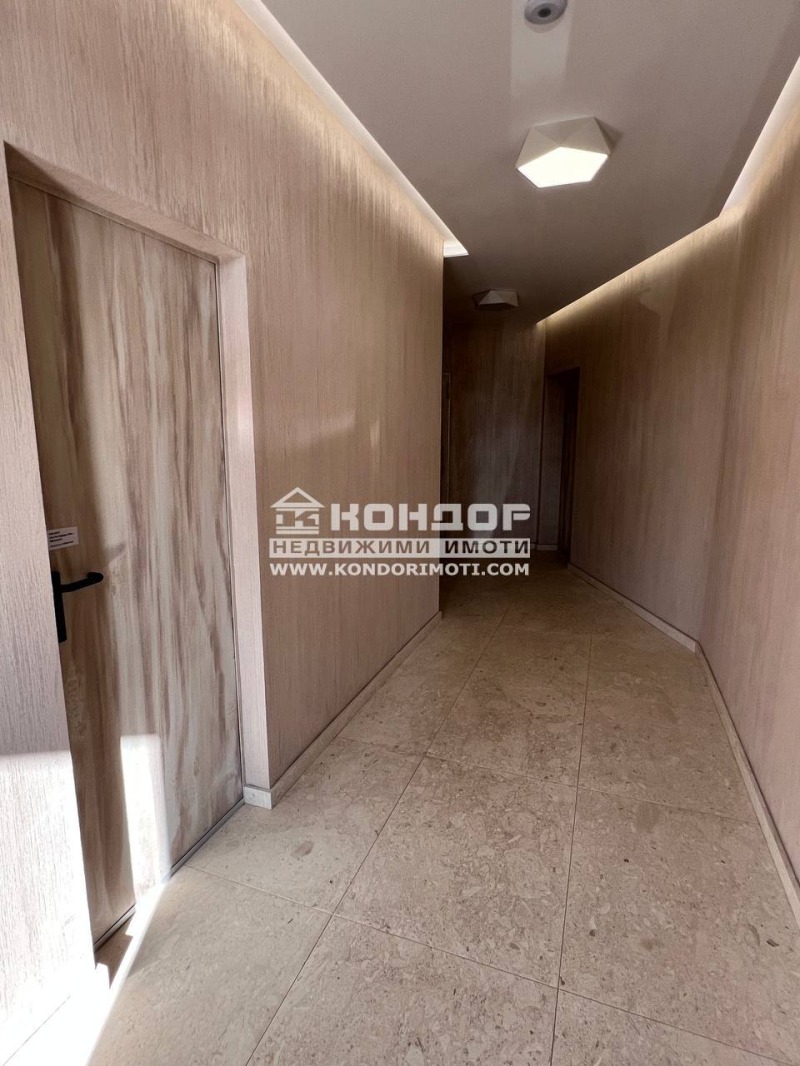 For Sale  1 bedroom Plovdiv , Tsentar , 70 sq.m | 94611714 - image [2]