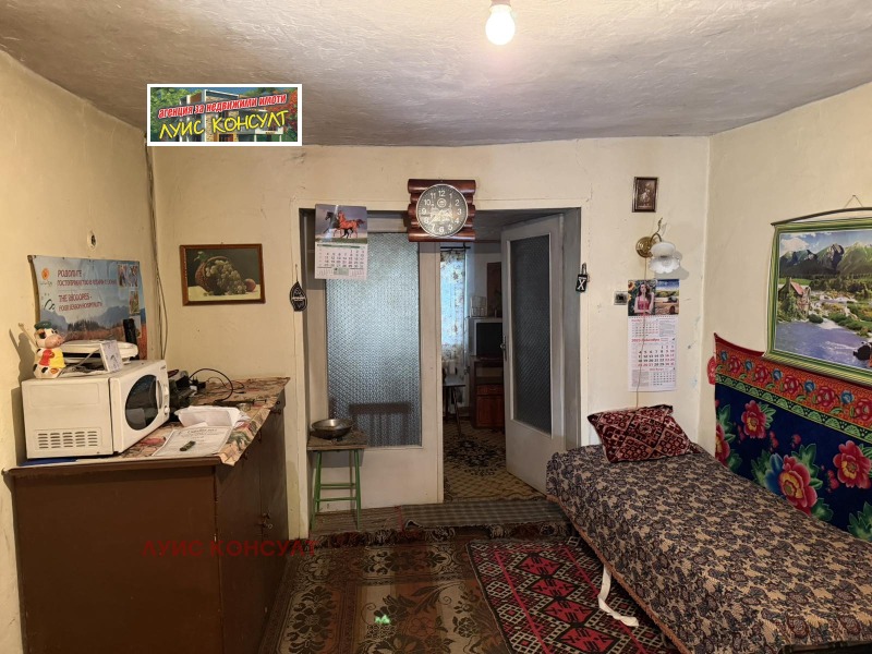 Продава КЪЩА, с. Кобиляк, област Монтана, снимка 10 - Къщи - 53165123