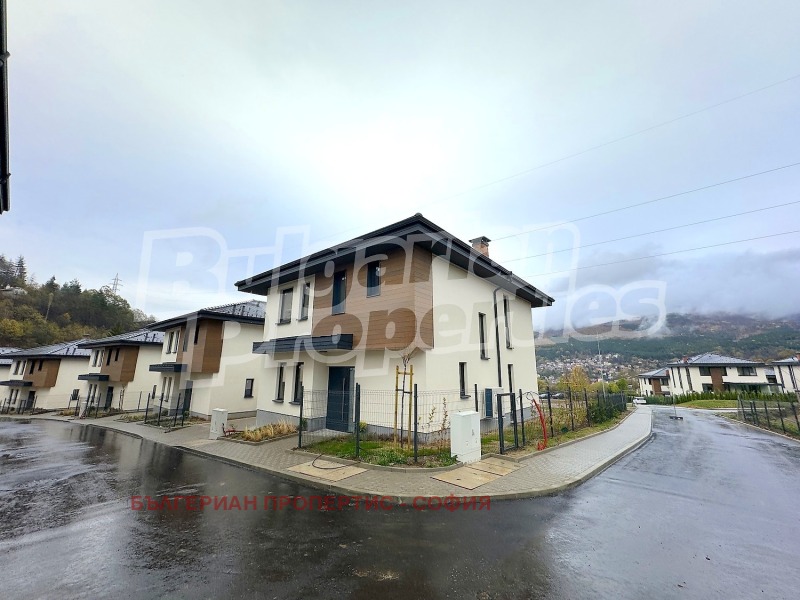 Продава КЪЩА, гр. София, с. Владая, снимка 12 - Къщи - 53226477