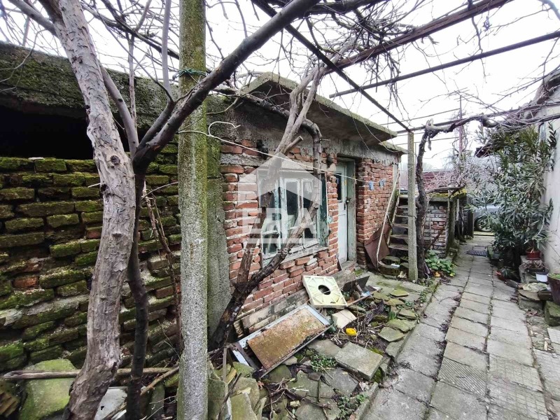 Продава КЪЩА, гр. Ямбол, Боровец, снимка 4 - Къщи - 54679632