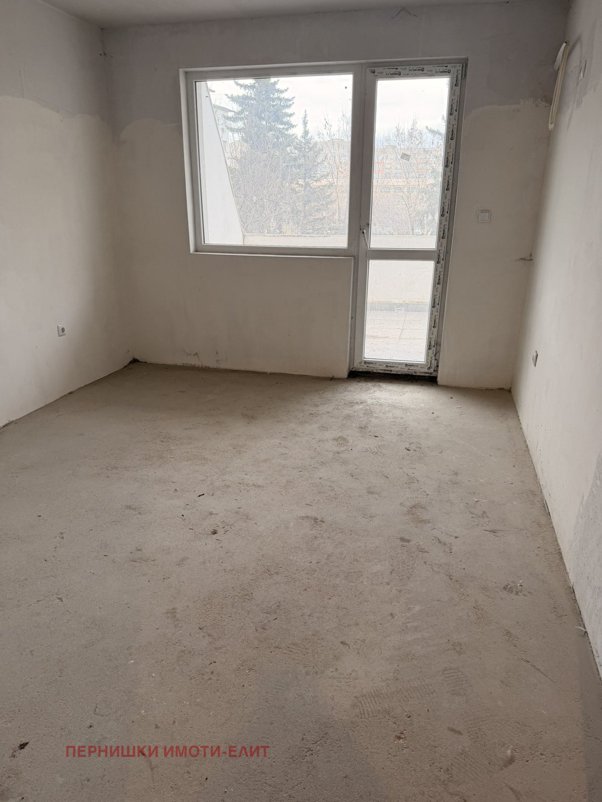 Продава 3-СТАЕН, гр. Перник, Изток, снимка 4 - Апартаменти - 54203969