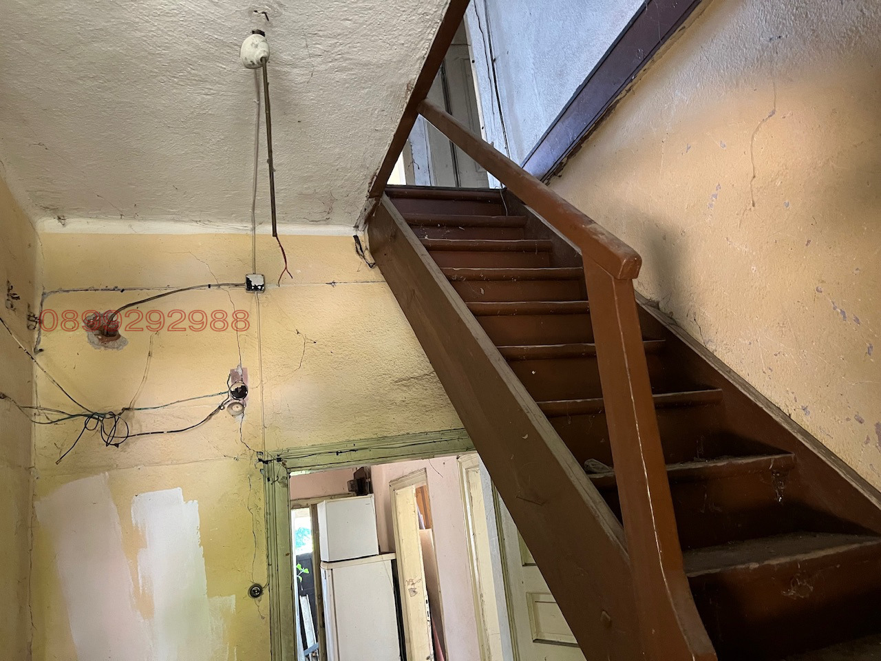 Продава КЪЩА, гр. Берковица, област Монтана, снимка 7 - Къщи - 54378002
