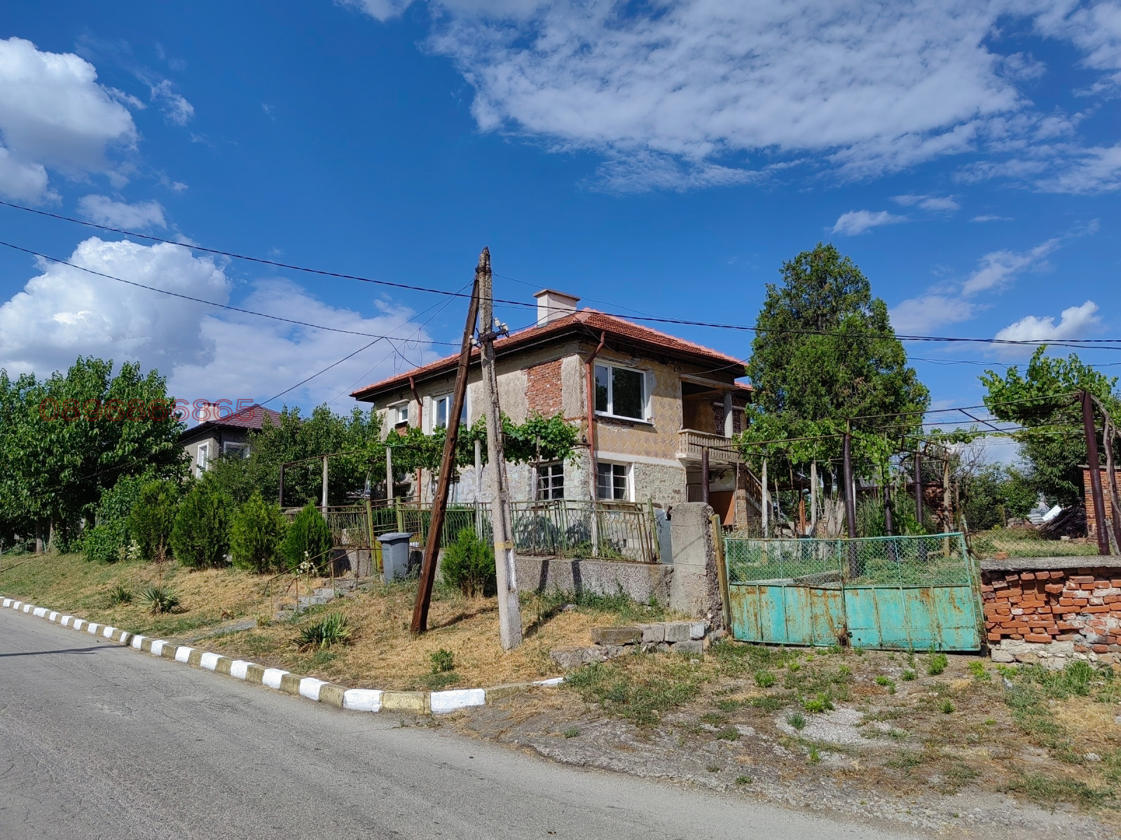 Продава КЪЩА, с. Бряст, област Хасково