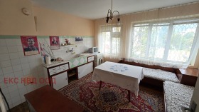 3+ Schlafzimmer Asenowgrad, region Plowdiw 1