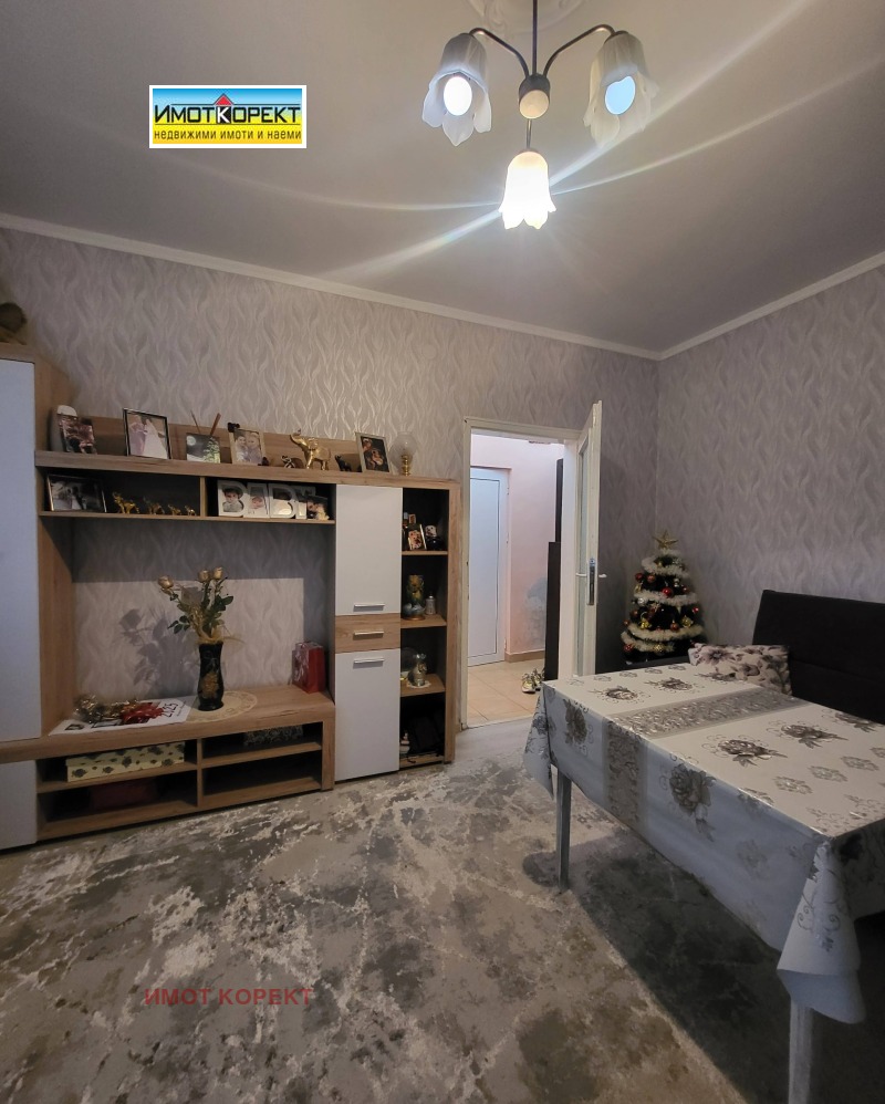 Продава  2-стаен град Пазарджик , Център , 62 кв.м | 60774873 - изображение [3]