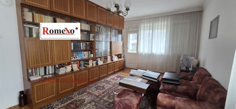 Продава 3-СТАЕН, гр. Пловдив, Христо Смирненски, снимка 2 - Апартаменти - 53538160