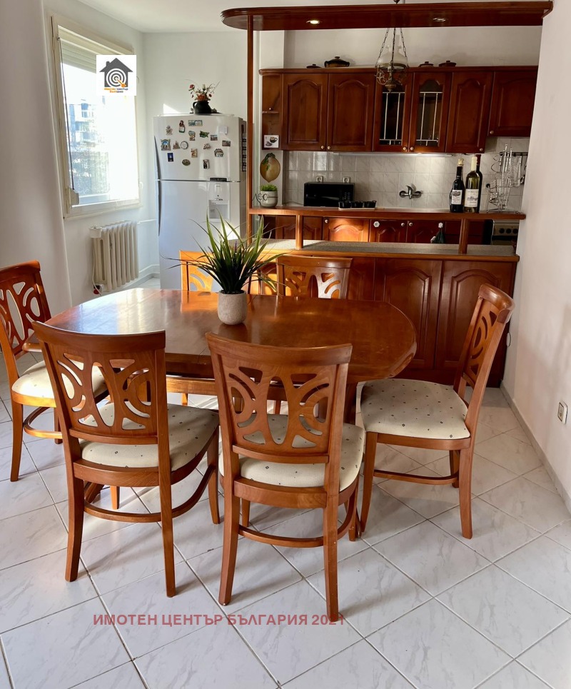 Продава 4-СТАЕН, гр. София, Бъкстон