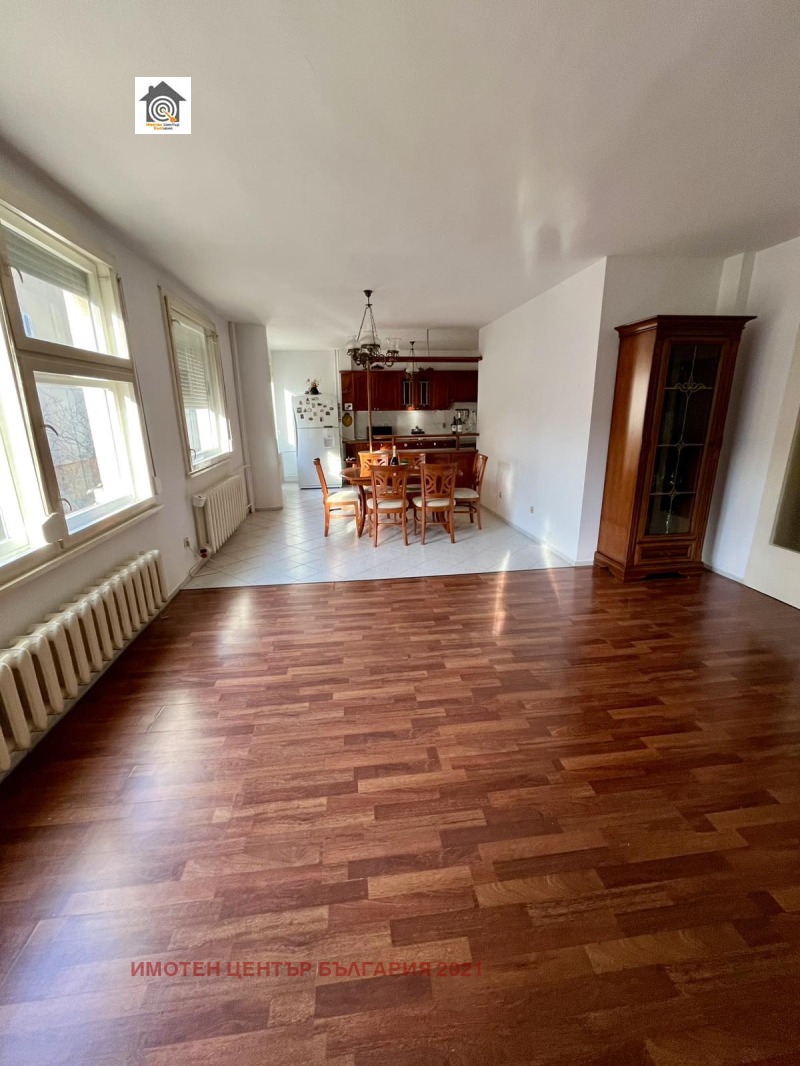 Продава 4-СТАЕН, гр. София, Бъкстон, снимка 2 - Апартаменти - 52815327