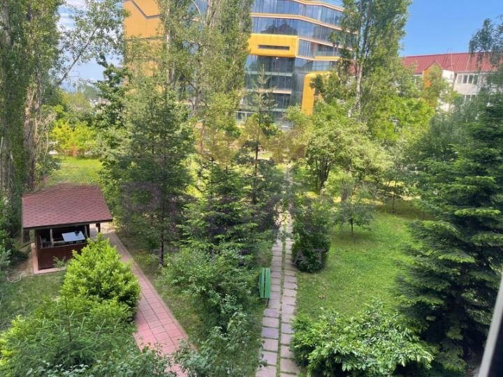 Продава 4-СТАЕН, гр. София, Изток, снимка 8 - Апартаменти - 53075397