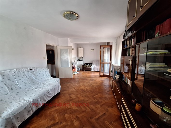 Продава МЕЗОНЕТ, гр. Ямбол, Център, снимка 2 - Апартаменти - 52846115