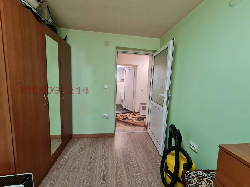 Продава КЪЩА, гр. Русе, Дружба 2, снимка 8 - Къщи - 46275007