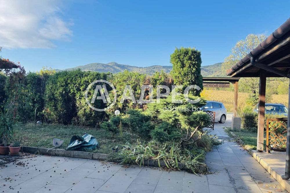 Продава ХОТЕЛ, гр. Правец, област София област