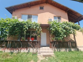 Dom Kaziczene, Sofia