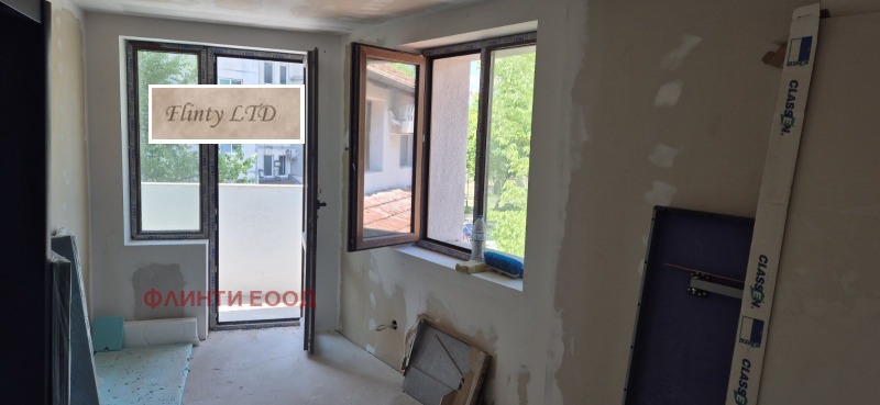 Продава  2-стаен град Велико Търново , Бузлуджа , 80 кв.м | 50050649 - изображение [4]
