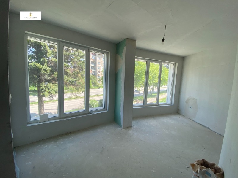Na prodej  1 ložnice Pernik , Iztok , 102 m2 | 65054306 - obraz [6]