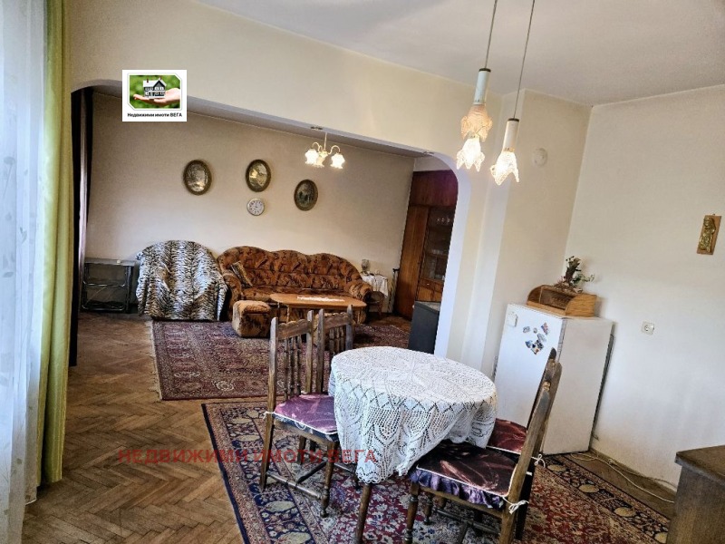 Продава 4-СТАЕН, гр. Горна Оряховица, област Велико Търново, снимка 3 - Апартаменти - 52605337