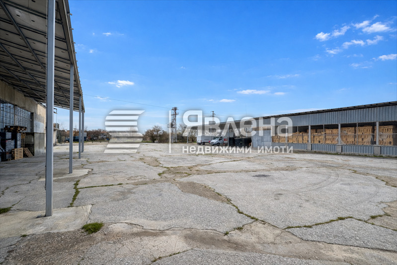 Продава СКЛАД, с. Добровница, област Пазарджик, снимка 3 - Складове - 54094834