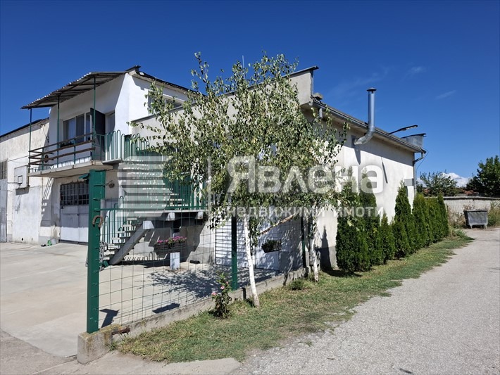 Продава СКЛАД, с. Добровница, област Пазарджик, снимка 9 - Складове - 54094834