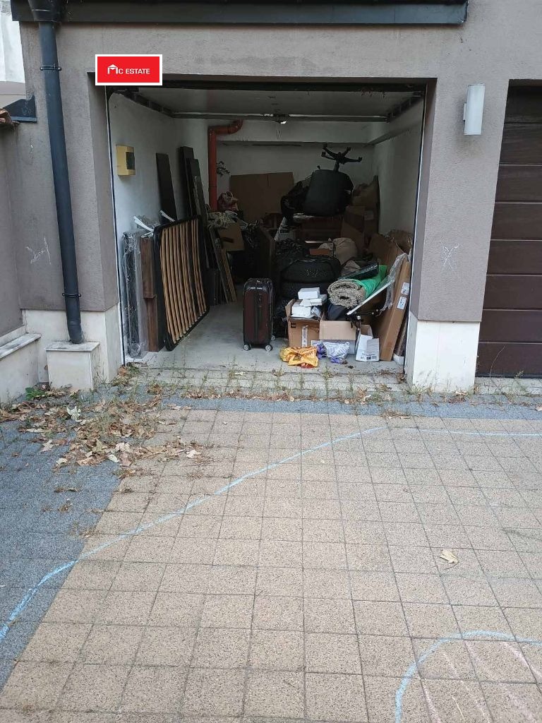 Продава ГАРАЖ, ПАРКОМЯСТО, гр. София, Център, снимка 2 - Гаражи и паркоместа - 56130247