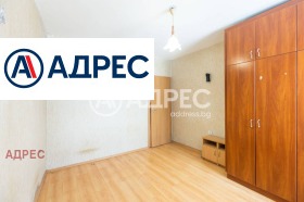 3-стаен град Варна, Център 8