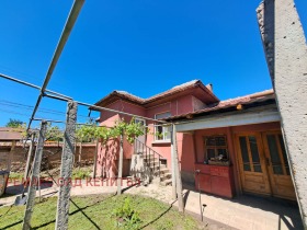 Hus Parvomajtsi, region Veliko Tarnovo