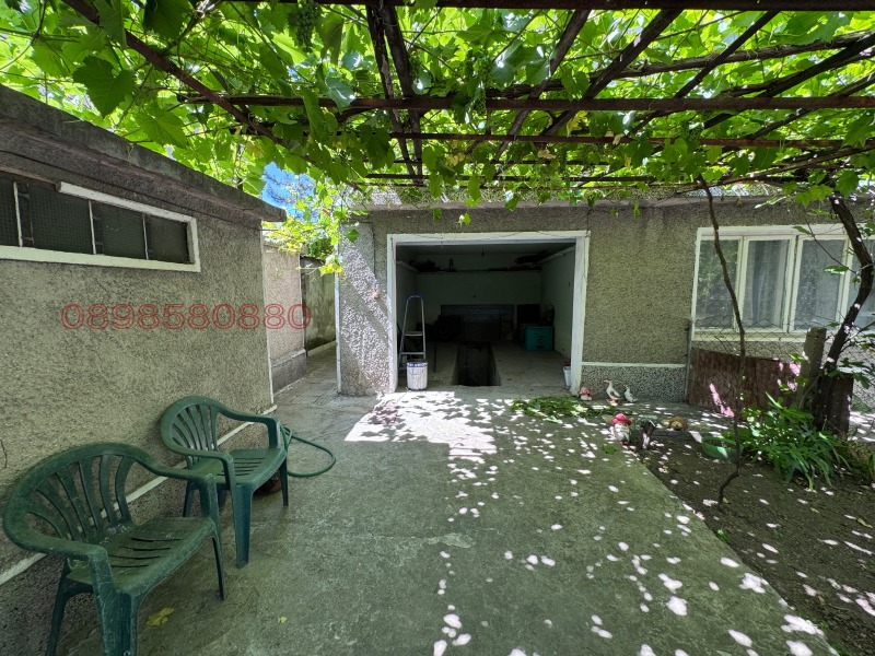 Продава ЕТАЖ ОТ КЪЩА, гр. Нови пазар, област Шумен, снимка 15 - Етаж от къща - 52785812