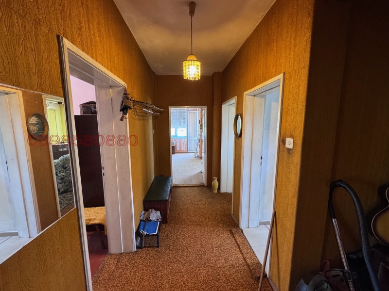 Продава ЕТАЖ ОТ КЪЩА, гр. Нови пазар, област Шумен, снимка 13 - Етаж от къща - 52785812