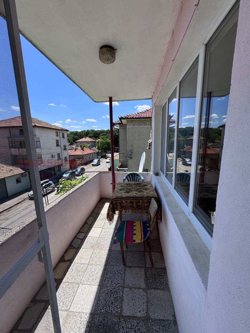 Продава ЕТАЖ ОТ КЪЩА, гр. Нови пазар, област Шумен, снимка 6 - Етаж от къща - 52785812