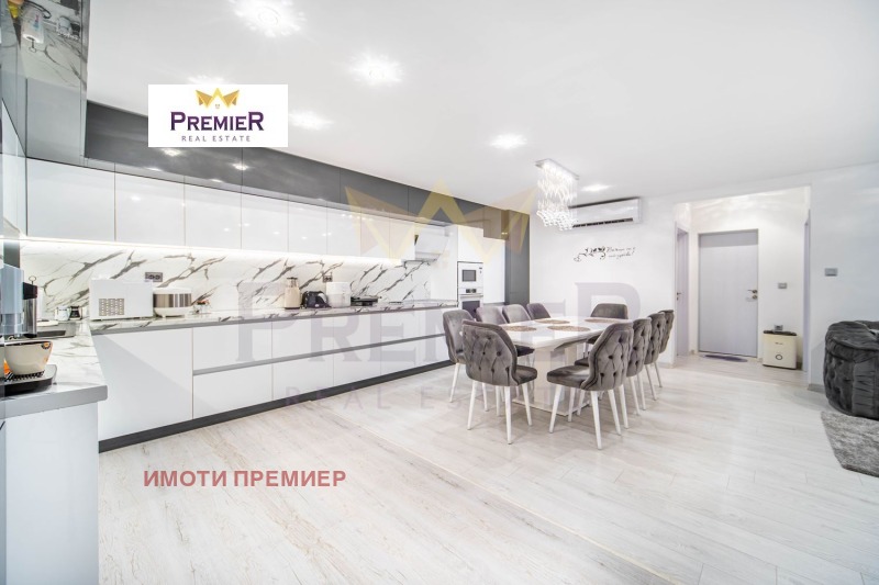 Продава КЪЩА, град Варна, м-т Боровец - юг • 360000 € / 704098.80 лв. • 91189250 1