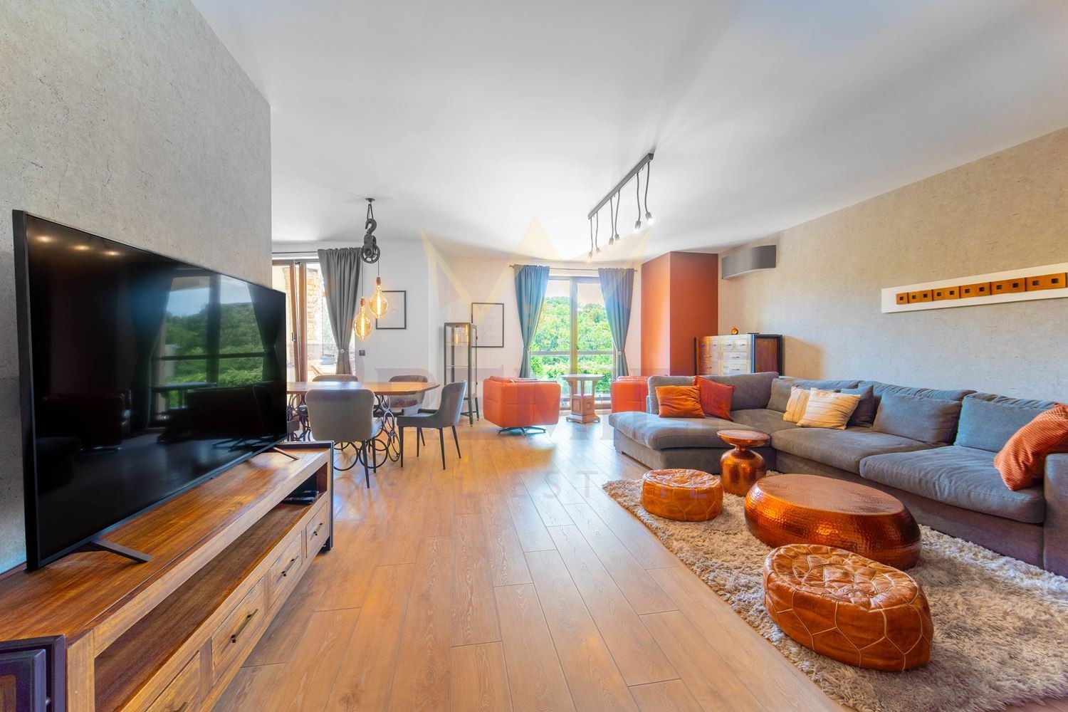 Продава 3-СТАЕН, гр. Варна, Бриз, снимка 2 - Апартаменти - 54774647