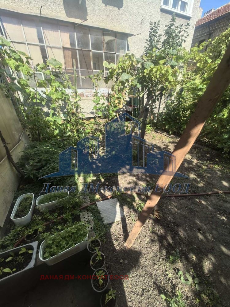 Продава ЕТАЖ ОТ КЪЩА, гр. Шумен, Добруджански, снимка 13 - Етаж от къща - 56026263