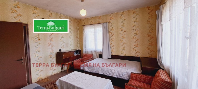 Продава КЪЩА, гр. Перник, Център, снимка 2 - Къщи - 49127163