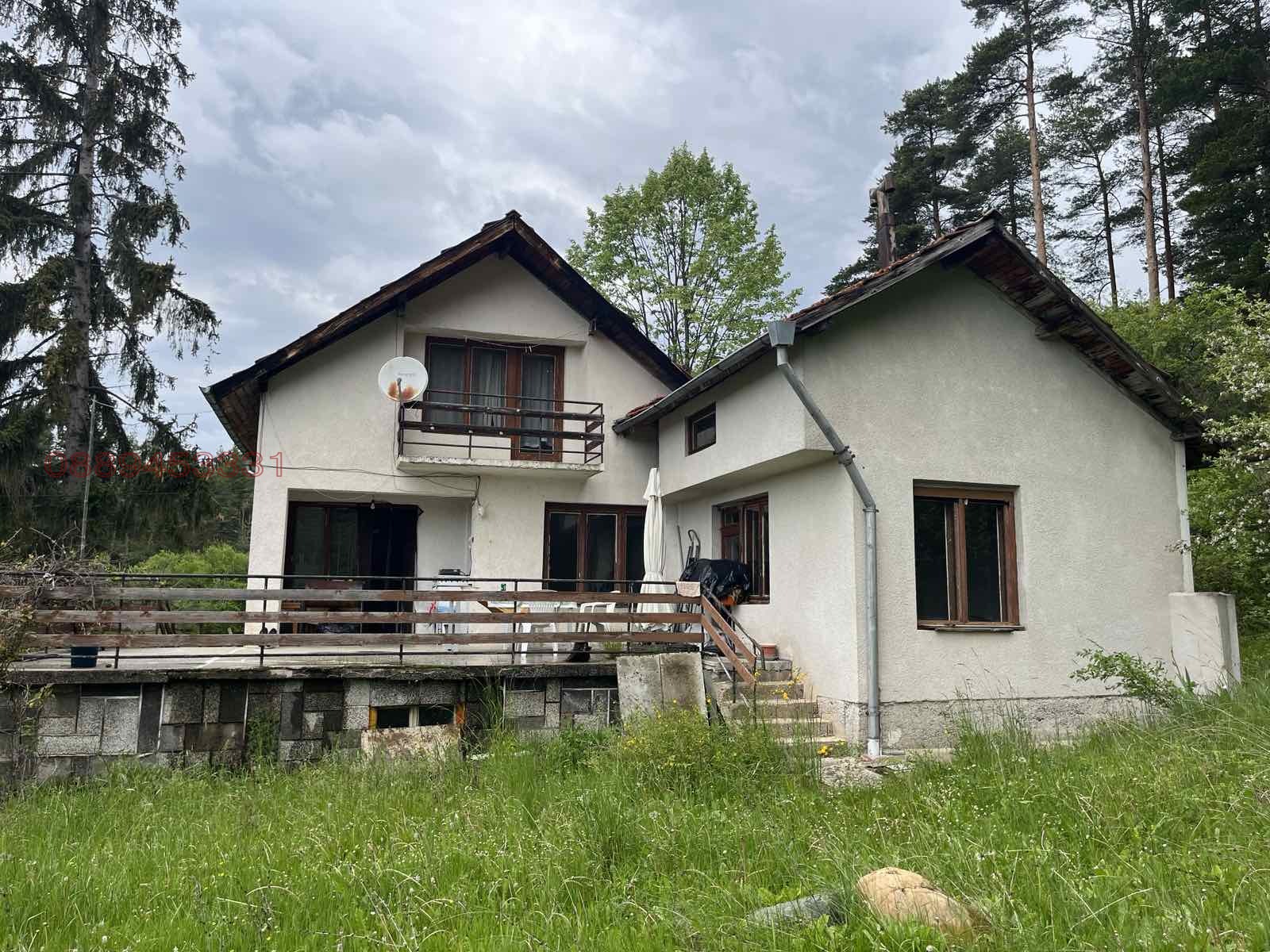 Продава КЪЩА, с. Ярлово, област София област