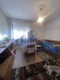 Продава ЕТАЖ ОТ КЪЩА, гр. Шумен, Добруджански, снимка 3