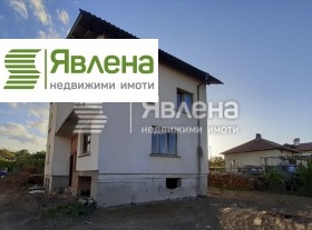 Maison Dolna banya, région Sofia 1