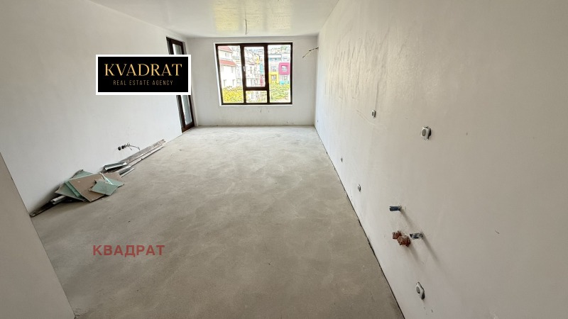 Продава  2-стаен град Варна , Бриз , 82 кв.м | 40100921