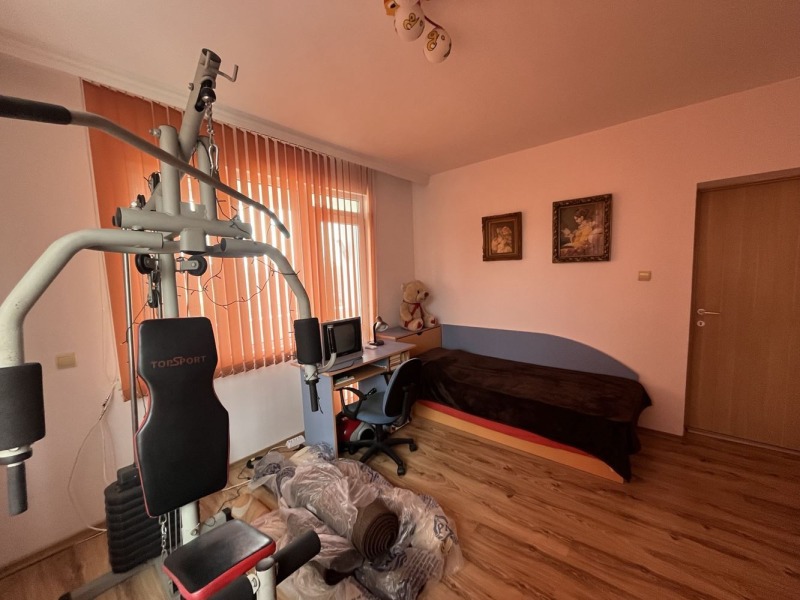 На продаж  3 кімнатна Пловдив , Христо Смирненски , 158 кв.м | 98155437 - зображення [10]