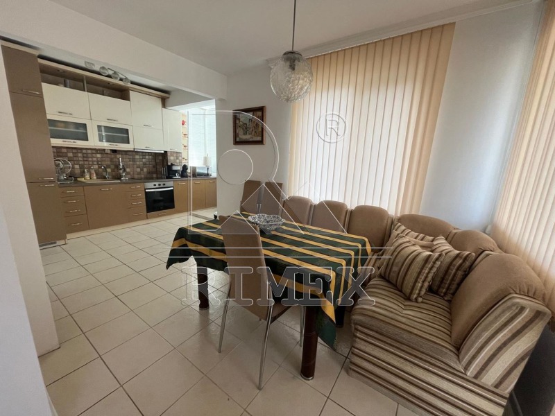На продаж  3 кімнатна Пловдив , Христо Смирненски , 158 кв.м | 98155437 - зображення [4]