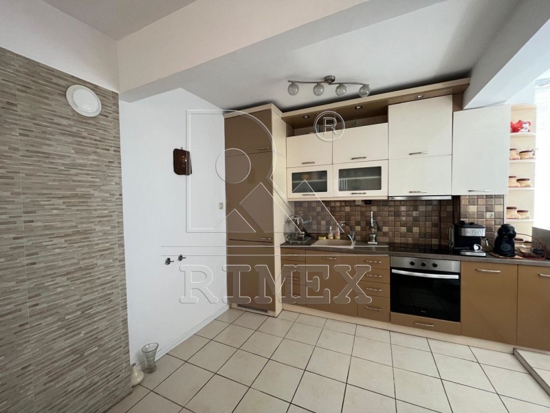 На продаж  3 кімнатна Пловдив , Христо Смирненски , 158 кв.м | 98155437