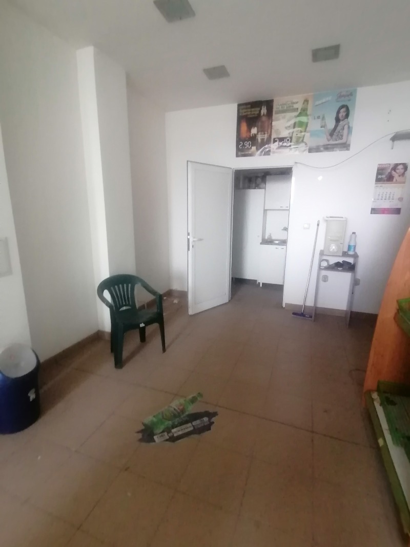 Προς πώληση  Κατάστημα Βαρνα , Βλαδησλαβ Βαρνεντσηκ 1 , 40 τ.μ | 52096342 - εικόνα [2]