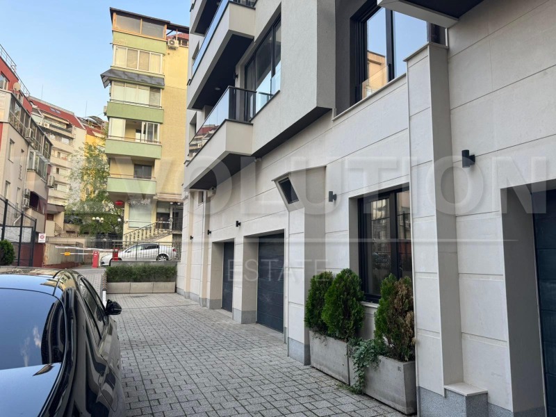 Продава 3-СТАЕН в град София, Лозенец - 90 кв.м / 423 000 € » 827 316.09 лв., РЕВОЛЮШЪН ЕСТЕЙТ