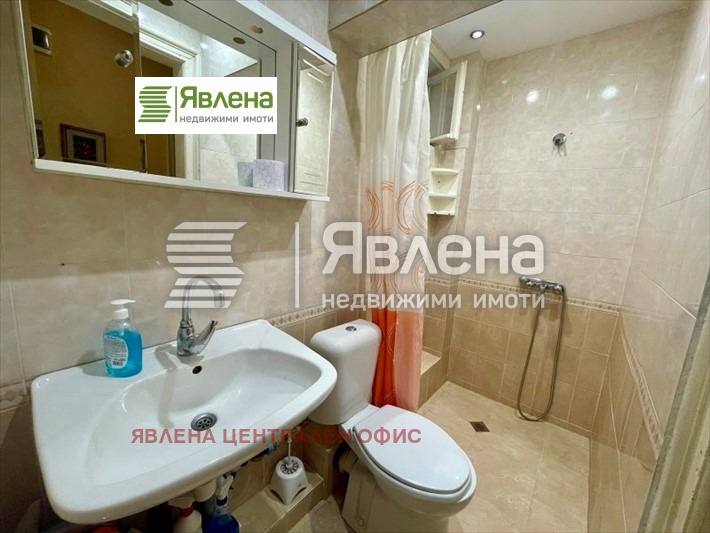 Продава ЕТАЖ ОТ КЪЩА, гр. София, Оборище, снимка 8 - Етаж от къща - 48923577