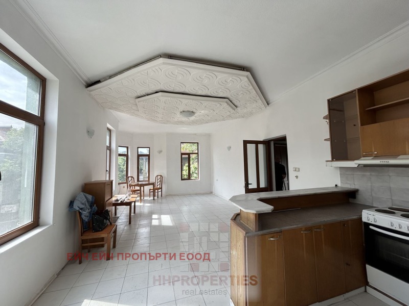 De vânzare  Etajul casei Plovdiv , Țentâr , 115 mp | 39401244