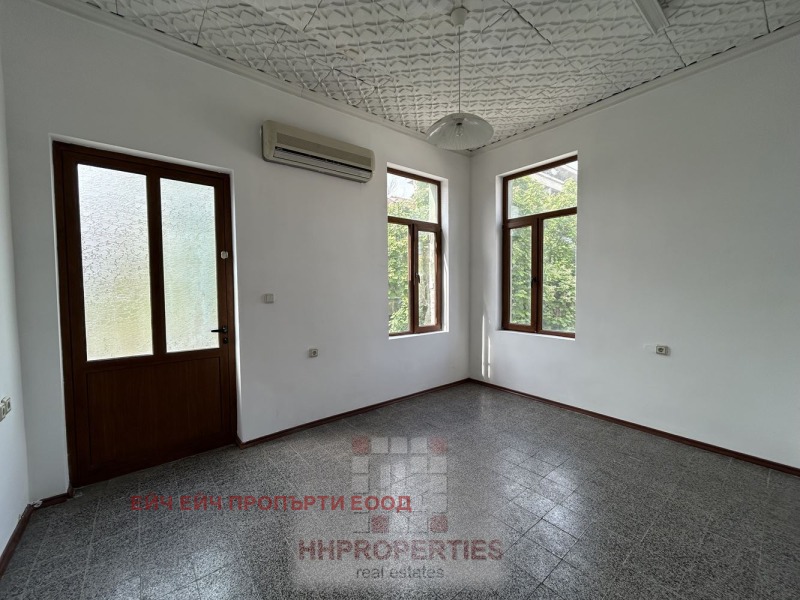 De vânzare  Etajul casei Plovdiv , Țentâr , 115 mp | 39401244 - imagine [4]